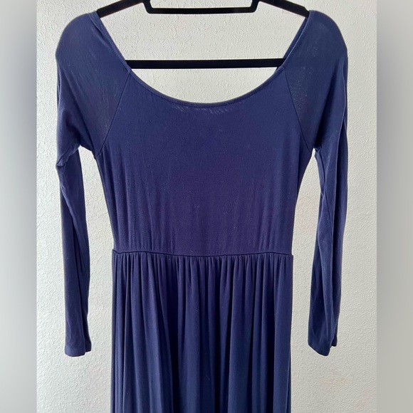 Pinkblush navy long sleeve maxi - Picture 4 of 5